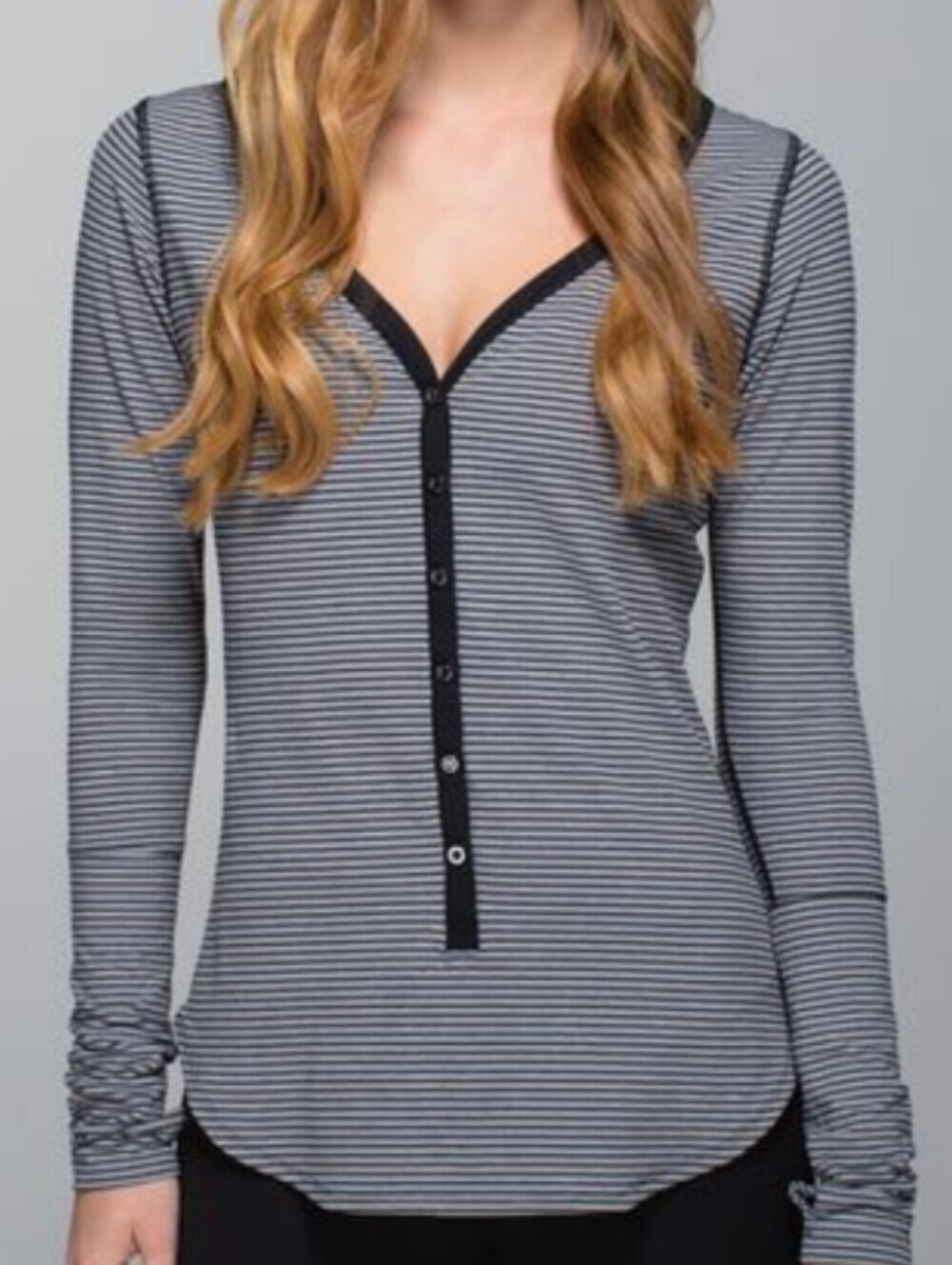 Lululemon Awesome Henley Long Sleeve Shirt Top Gray Black Stripes Thumbholes 10